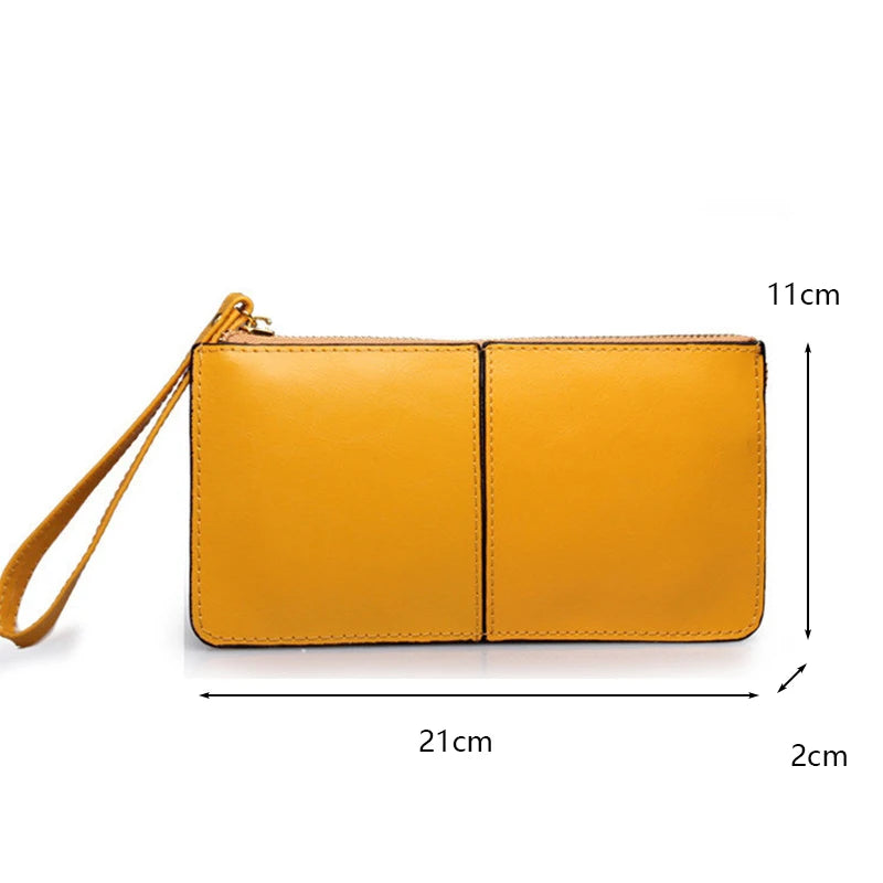 Pelvora Phone Clutch — Excelente para centrarse en la capacidad y la practicidad.