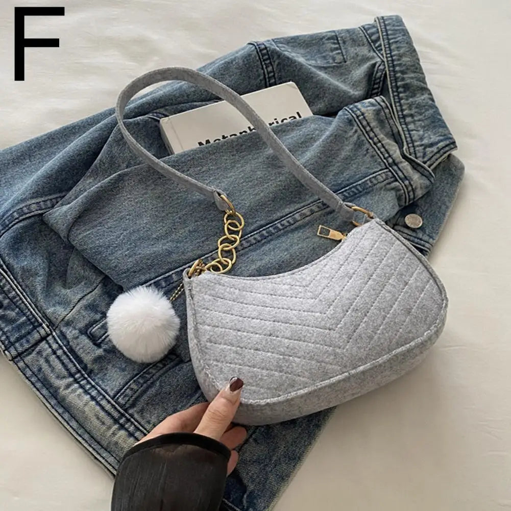 Nuvé Mini — Compacto y práctico para looks urbanos.