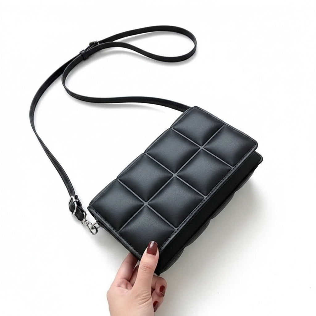 Viona Luxe Mini — Acabado de primera calidad y diseño atemporal.