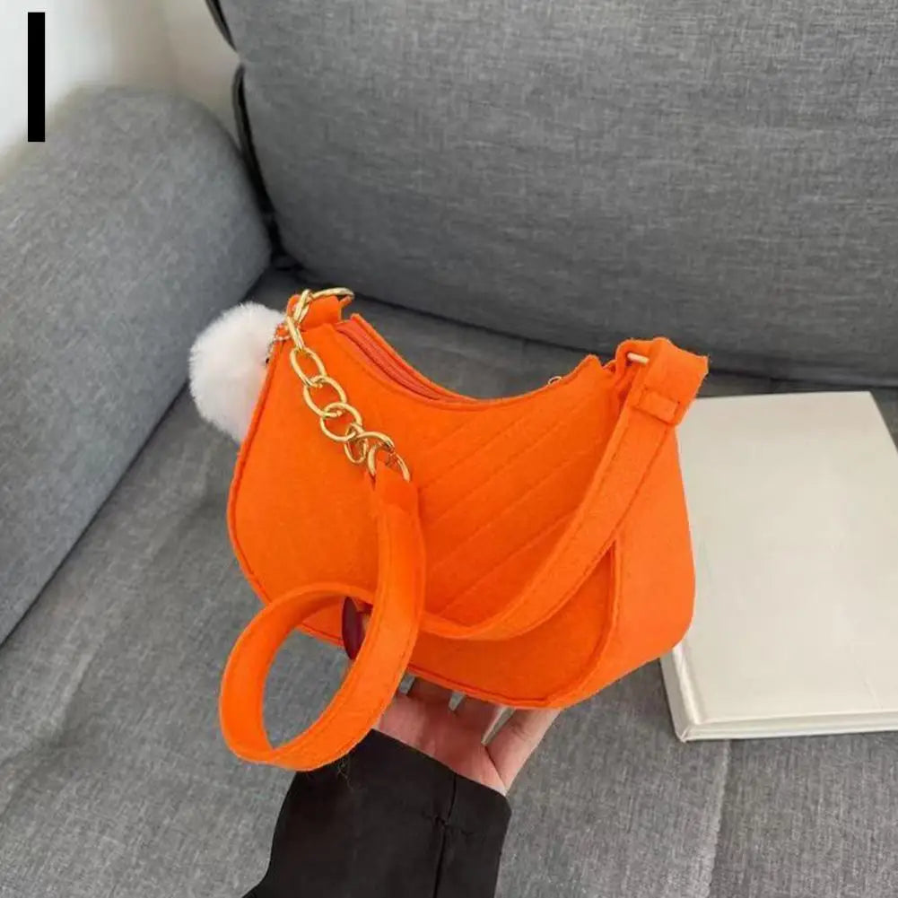 Nuvé Mini — Compacto y práctico para looks urbanos.