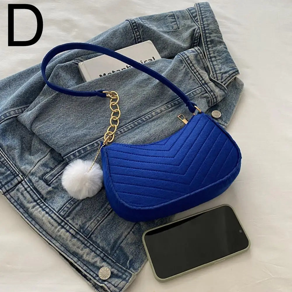 Nuvé Mini — Compacto y práctico para looks urbanos.